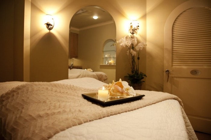  The Met Fashion House Day Spa & Salon of The Met Fashion House Day Spa & Salon 35 S Boulevard of the Presidents - Photo 1 of 21