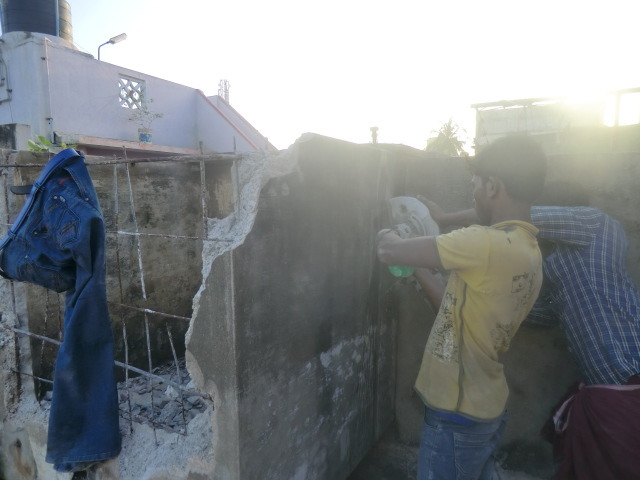 Rcc concrete wall cutting work using single phase hitachi make CM12Y diamond circular blade saw cutting machine Profile Photos of TRITHERM Rcc Concrete Cutting Contractors agencies in Chennai india 13,Anjaneyar koil street,West  saidapet,chennai - Photo 13 of 69