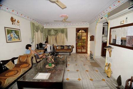  Profile Photos of Laxmi Palace (A Heritage Home) D-194/B, Jagdish Marg - Photo 7 of 9
