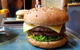 Hans IM GLUECK German Burgergrill, Singapore