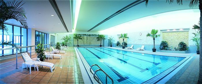 Swimming Pool Profile Photos of DoubleTree by Hilton Hotel Shanghai - Pudong No.889 Yang Gao Nan Rd - Photo 17 of 19