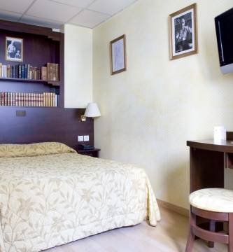  Profile Photos of Jack's Hotel Paris 19, avenue Stephen Pichon - Photo 1 of 9