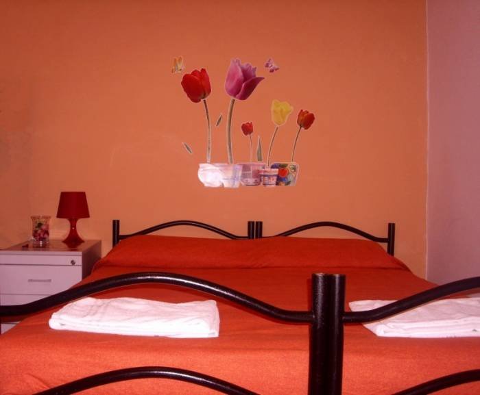  Profile Photos of B&B Roma Bed in Art via Filippo Turati 102 - Photo 1 of 5