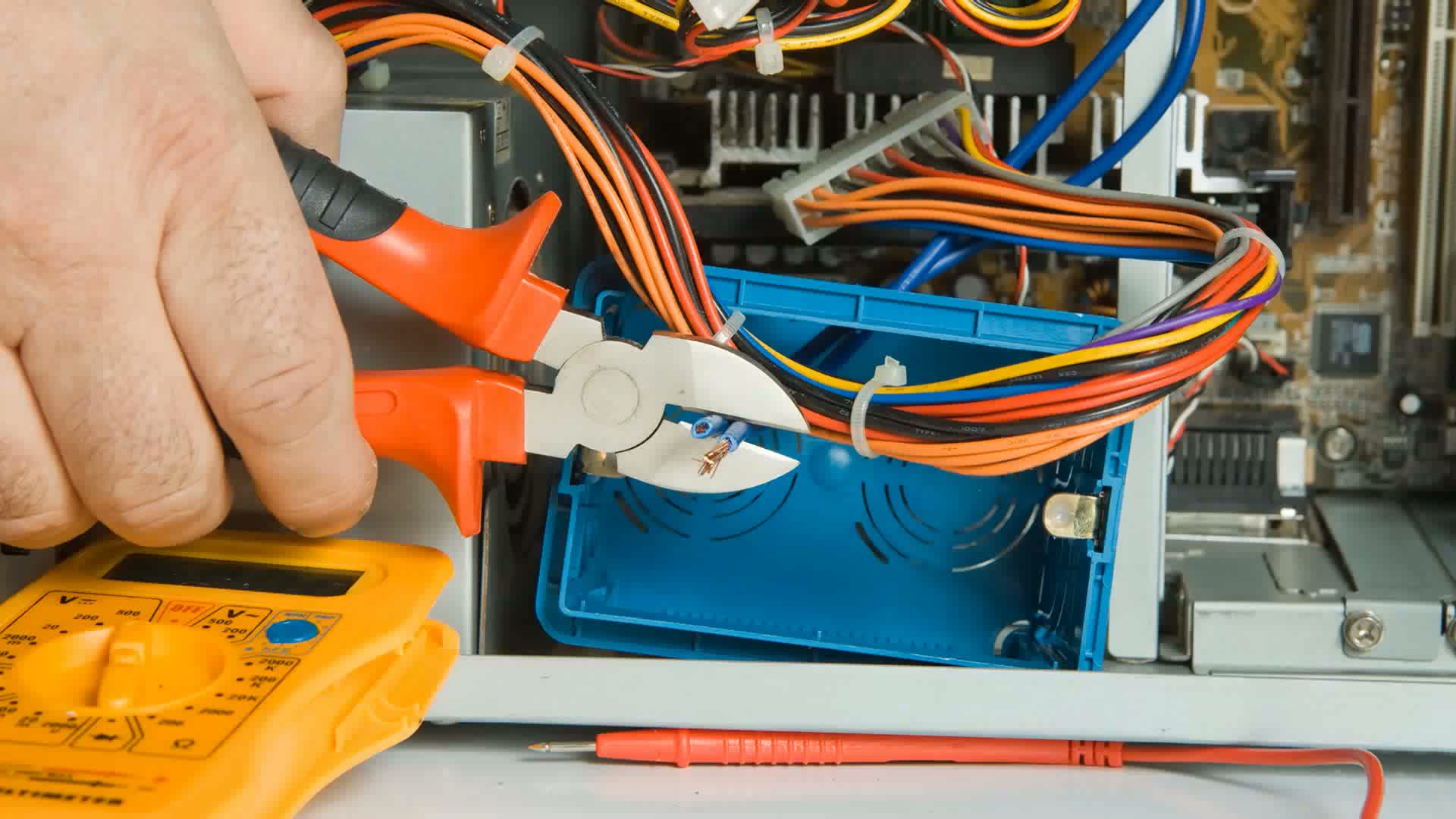 Professional Electrician in Sacramento, CA - Four Ace Electrical.mp4