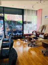 Nails Station, Chicago