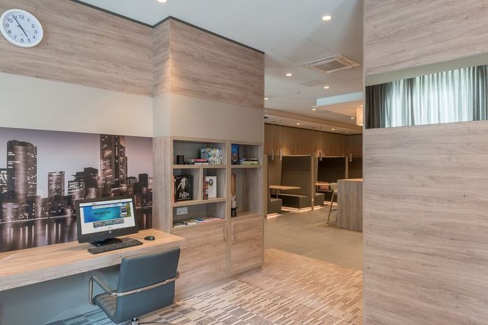  New Album of Hampton by Hilton Frankfurt City Centre East GrusonstraÃŸe 4 - Photo 7 of 11