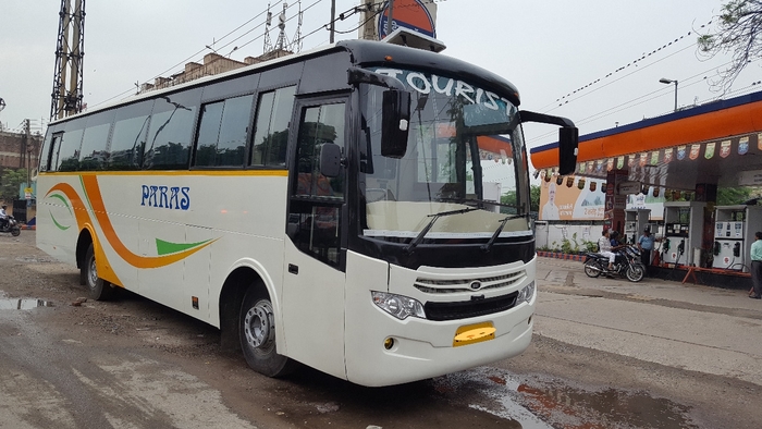  Exterior of Tempo Traveller hire, Mini Bus and Bus Hire Rental Delhi Paras Interna 365, Third Floor, Aggarwal Modern Bazar, Plot No. C-33, Lawrence Road - Photo 5 of 6