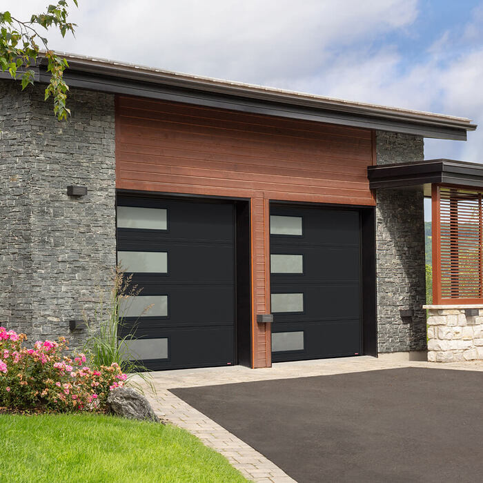  New Album of Vitrerie Norcristal 360 Avenue Perreault - Photo 1 of 27