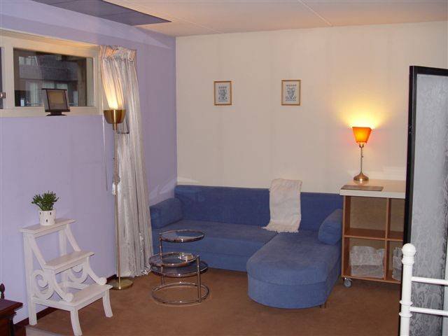  Apartment living                              Profile Photos of Aan de Pier B&B Sub 7 near Amsterdam in the Netherlands Bonairepier 7 - Photo 3 of 12