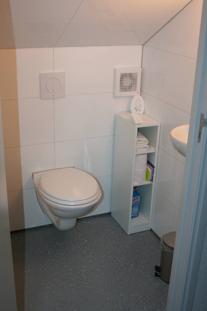 toilet Studio Profile Photos of Aan de Pier B&B Sub 7 near Amsterdam in the Netherlands Bonairepier 7 - Photo 11 of 12