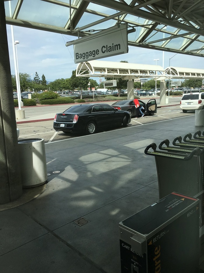 This is the image description Ontario Limo Service of Ontario Airport Limo and Sedan Transportation Service 2337 S. Greenwood Place Unit C - Photo 3 of 4