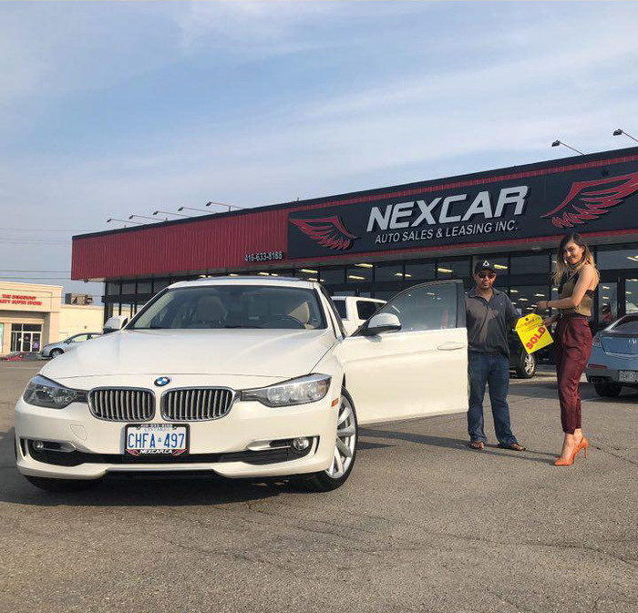Used BMW Happy Client Photo of Nexcar Auto Sales & Leasing 1235 Finch Ave West - Photo 46 of 77