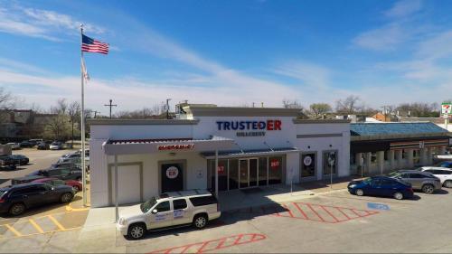  Profile Photos of Trusted ER - Hillcrest 6215 Hillcrest Avenue - Photo 2 of 4