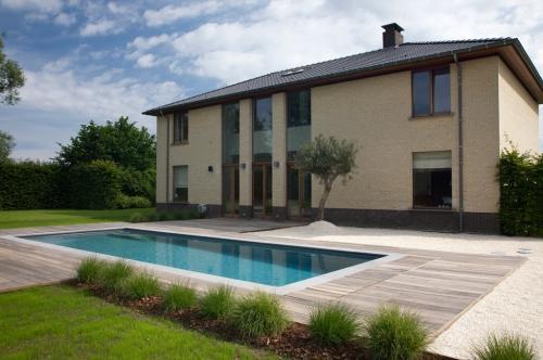  New Album of Compass Ceramic Pools South East 9 Graylands Estate - Photo 2 of 3