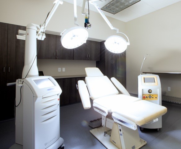  Profile Photos of SurgiSpa Cosmetic and Plastic Surgery 2370 West Horizon Ridge Parkway #130 - Photo 5 of 5
