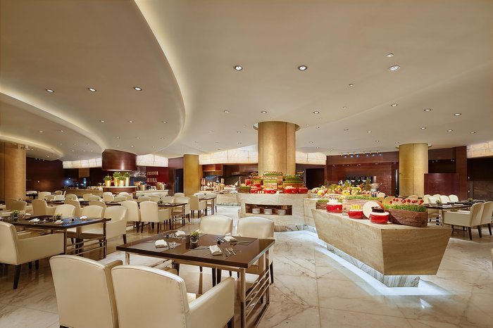 Essence Restaurant at Hilton Shanghai Hongqiao Dining of Hilton Shanghai Hongqiao No. 1116 Hong Song East Rd - Photo 5 of 7