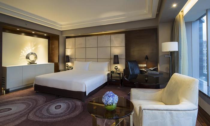 Kids Suite at Hilton Shanghai Hongqiao Guest Rooms of Hilton Shanghai Hongqiao No. 1116 Hong Song East Rd - Photo 1 of 17