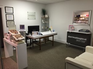  New Album of DermaEnvy Skincare - Moncton / Dieppe 988 Champlain St - Photo 2 of 4