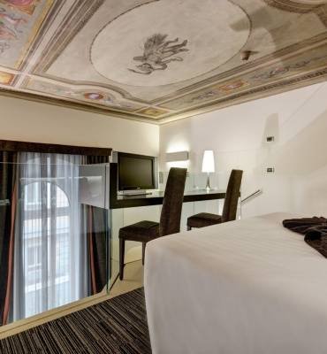  Profile Photos of Best Western Hotel Universo Via Principe Amedeo 5/B - Photo 10 of 18