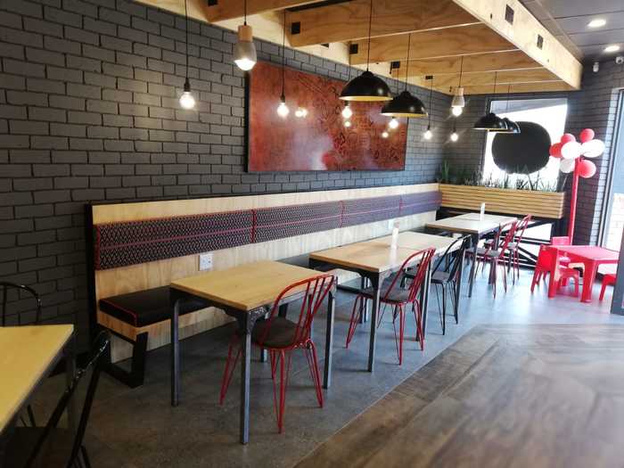 Seating Area New Album of Pizza Hut Featherbrook Featherbrook Village, Hendrik Potgieter & Peter Road Ruimsig, Willowbrook - Photo 2 of 4