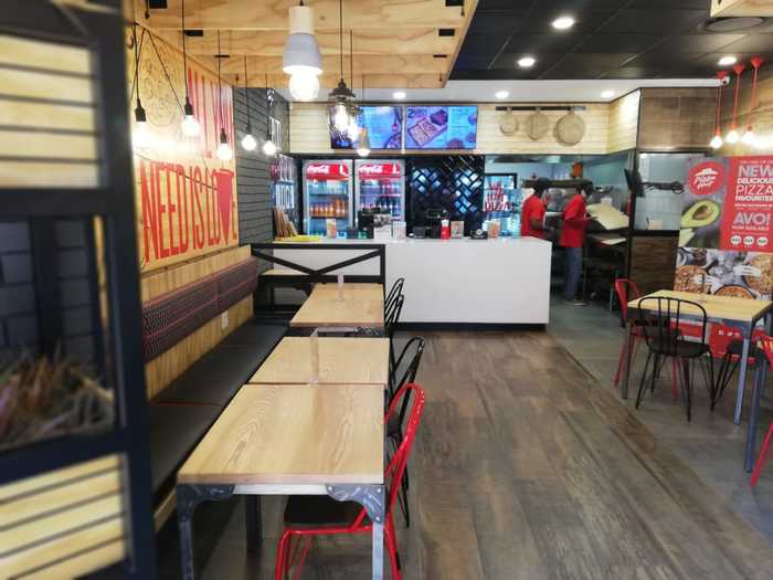 POS New Album of Pizza Hut Featherbrook Featherbrook Village, Hendrik Potgieter & Peter Road Ruimsig, Willowbrook - Photo 4 of 4