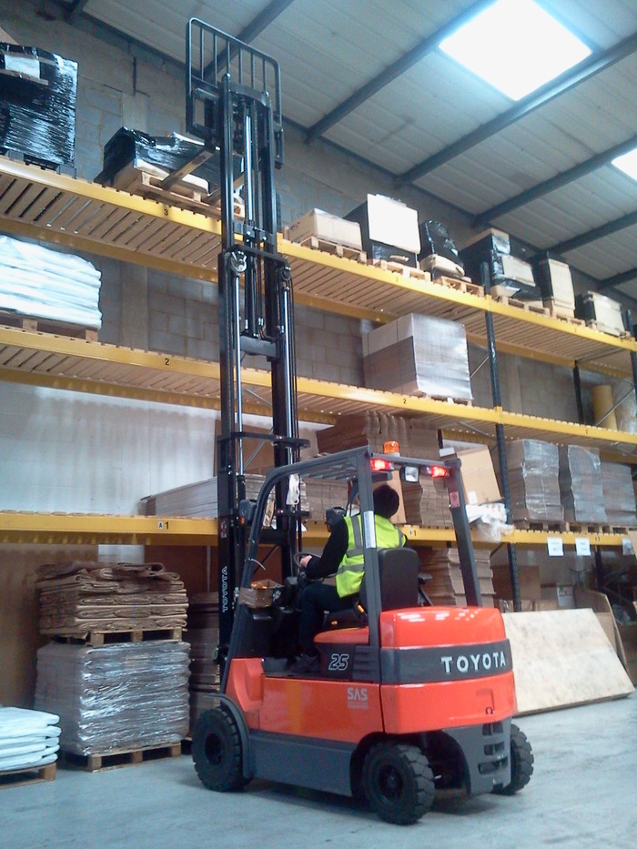 Wallace School of Transport Gallery of Wallace HGV LGV PCV Bus Coach Driver CPC Forklift Training 8 Steele Road - Photo 19 of 29