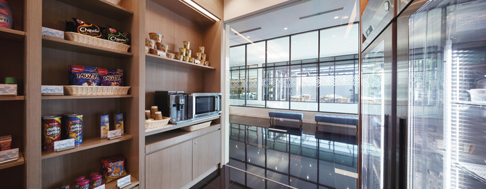 Pavilion Pantry at Hilton Garden Inn Puchong Hilton Garden Inn Puchong of Hilton Garden Inn Puchong Jalan DM2, Desa Millennia - Photo 11 of 16