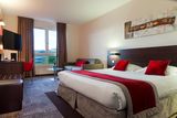  Holiday Inn Strasbourg - Nord 2 avenue de l'Europe 