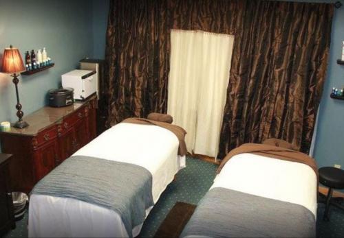  Profile Photos of Family Chiropractic Care 1815 Hudson St - Photo 3 of 3