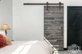  Porter Barn Wood 901 S 7th St 