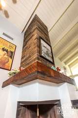  Porter Barn Wood 901 S 7th St 