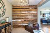  Porter Barn Wood 901 S 7th St 