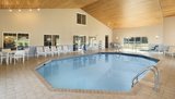  Country Inn & Suites by Radisson, Chippewa Falls, WI 1021 West Park Avenue 