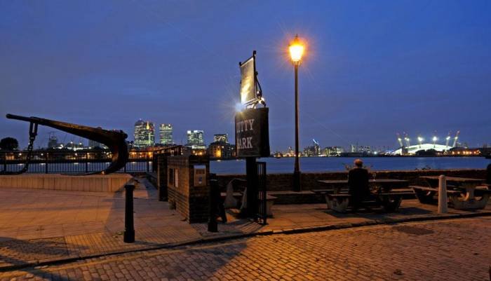  Profile Photos of The Cutty Sark Tavern 4-6 Ballast Quay - Photo 1 of 1