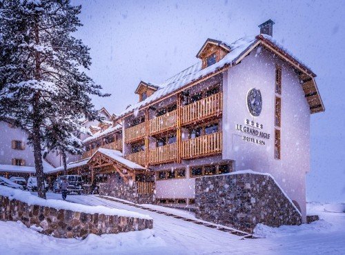  Profile Photos of Le Grand Aigle Hotel & Spa 8, Chemin du Cavaillou - Photo 4 of 10