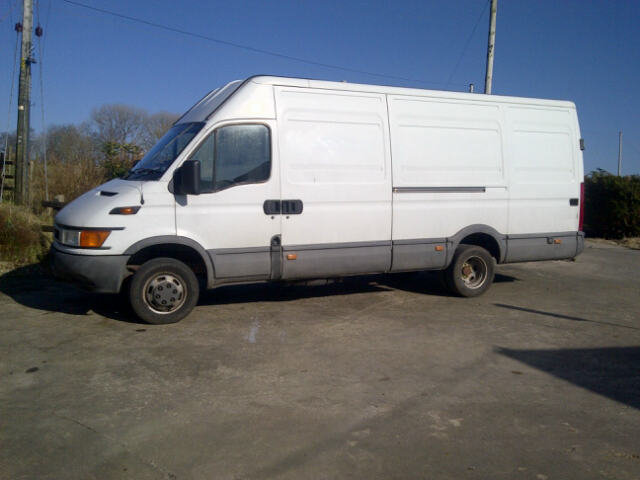  Profile Photos of Removals2Europe Lodoe, Copthorne Common Road - Photo 11 of 13