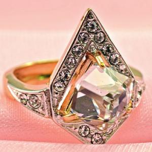 Buy online Ring 