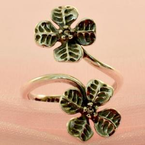 Buy online Ring 