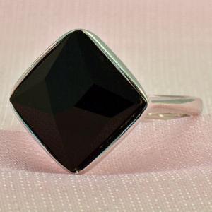 Buy online Ring 
