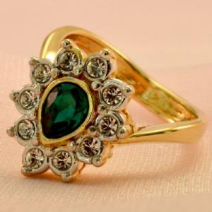 Buy online Ring 