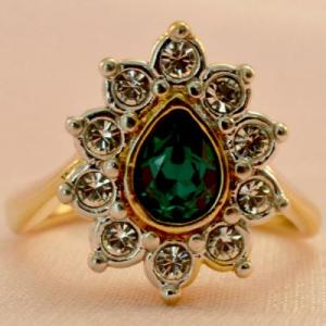 Buy online Ring 