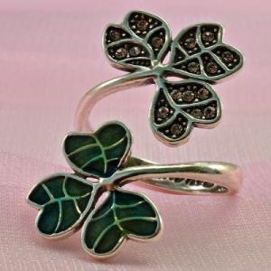 Buy online Ring 