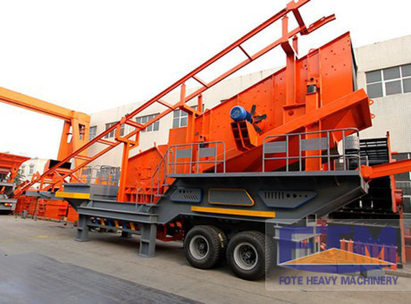 Granite Small Portable Crusher/Mobile Crusher Machine With Large Capacity