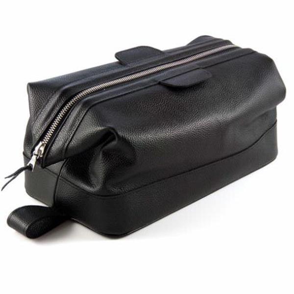 Daines and Hathaway Earth Black Wash Bag