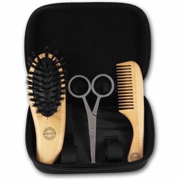 Executive Shaving Beard Kit in Protective Wallet